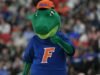 Pontuação da caixa de beisebol de Miami (FL) x Flórida: estatísticas ao vivo do jogo 2 do campeonato de beisebol da NCAA