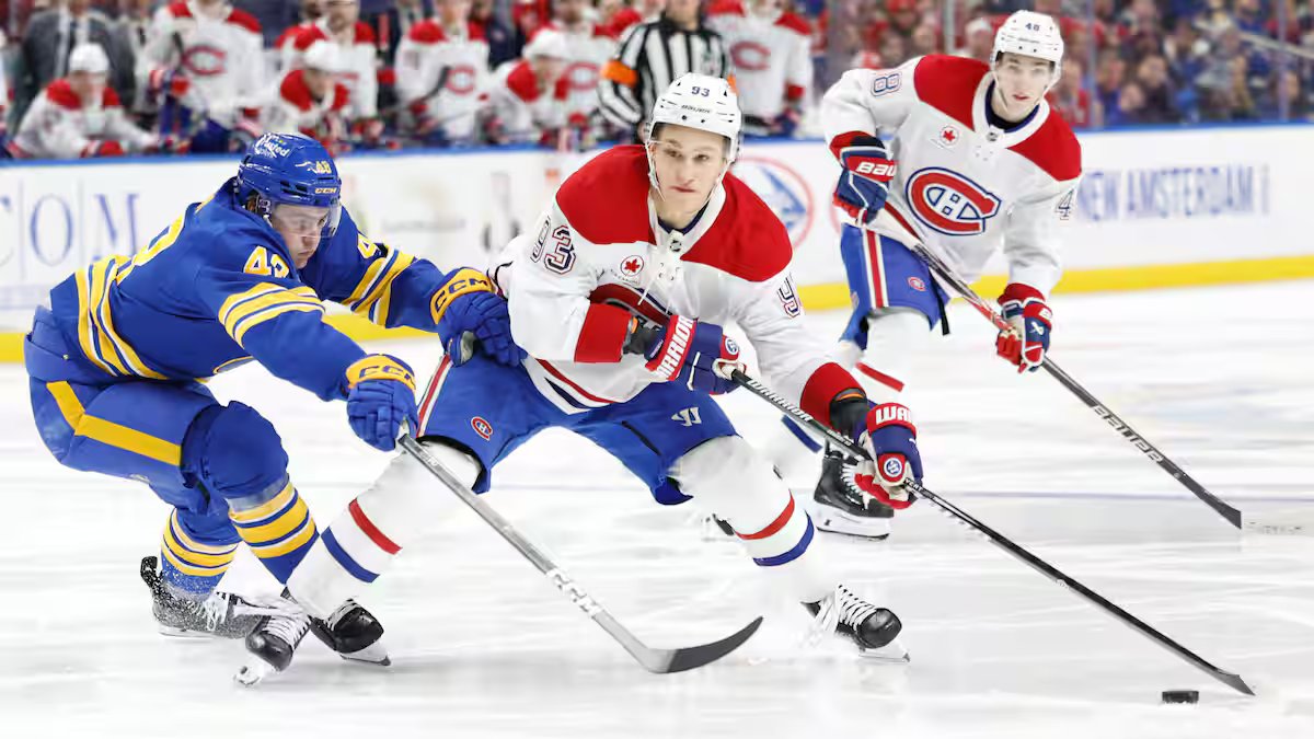 Uma festa de visão do jogo 5 entre Canadiens e Sabres no Center Vidéotron