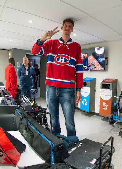 Tout un contraste! Quand Lane Hutson encontra Olivier Rioux…
