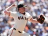 O ás do Giants, Logan Webb, entra em IL de 15 dias com bursite no joelho direito, encerrando uma seqüência consecutiva de início