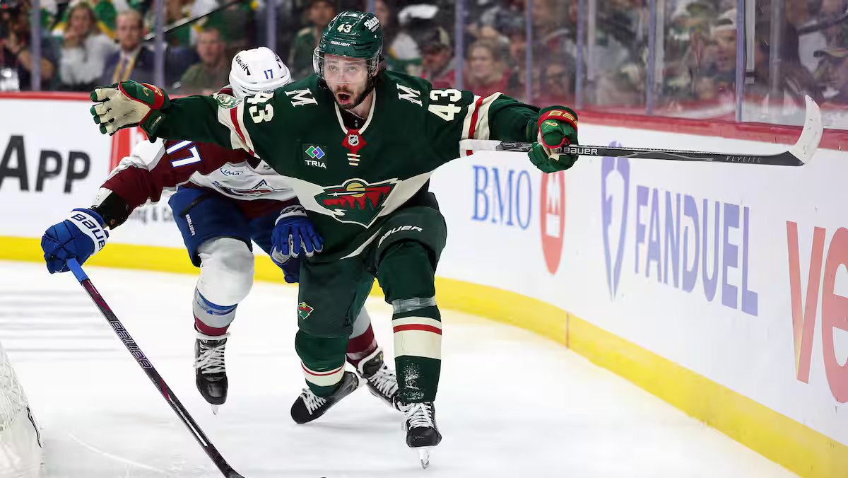 Entrar na próxima temporada com um novo contrato será ideal, croit Quinn Hughes