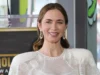 Emily Blunt ganha estrela na Calçada da Fama de Hollywood