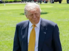 Donald Trump visa Obama em novo ataque de IA