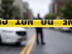 Um civil e dezenas de socorristas feridos em explosões em estaleiros em Nova York