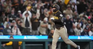 Castellanos, Durán e Sheets marcam na vitória dos Padres sobre os Mariners por 7-4