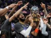 Nova York está de volta às finais da NBA pela primeira vez desde 1999, depois de vencer o Cleveland por 130-93 para finalizar a raspagem