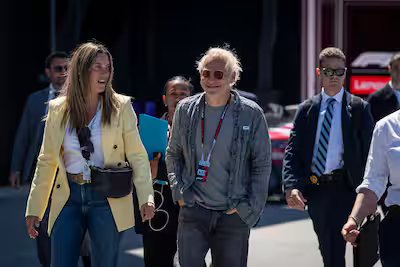 Lewis Hamilton lança uma flecha a Jacques Villeneuve