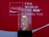 Autoridades revelam o troféu da Copa do Mundo da FIFA em Toronto antes dos jogos do próximo mês