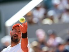 Djokovic é a manchete do primeiro dia do Aberto da França