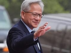 A Nvidia supera as expectativas novamente à medida que o boom da IA impulsiona o aumento da receita, mas as ações caem