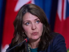 Alberta flerta com a separação do Canadá em um impulso explosivo para o referendo
