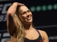 Ronda Rousey dá armlock em Gina Carano em segundos