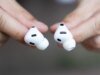 A Apple está tornando os AirPods menos frustrantes de controlar