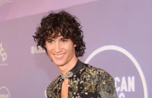 Galeria de fotos do American Music Awards: veja EJAE, Rei Ami, Katseye, Sombr, Karol G, Teyana Taylor e outras estrelas no tapete vermelho