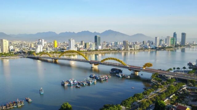 Dragon-Bridge.jpg