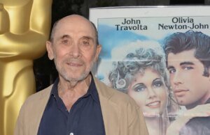 Albert Wolsky, figurinista de ‘All That Jazz’, ‘Bugsy’ e ‘Grease’, morre aos 95 anos