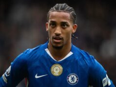 Chelsea toma decisão sobre transferência de João Pedro após abordagem do Barcelona