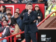 Michael Carrick disse que ‘não pode seguir em frente’ com a estrela do Man Utd, apesar do novo contrato