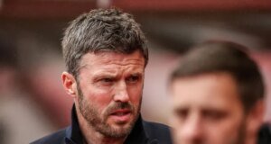 Senne Lammens revela mensagem de Michael Carrick ao time do Man Utd após empate do Sunderland