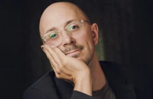Steve Burns, estrela de ‘Blue’s Clues’, assina com a UTA