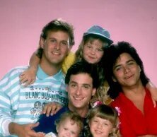 Jodie Sweetin recebeu cheque residual de um centavo por ‘Full House’: “Está tudo em streaming”