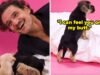Pedro Pascal fez a entrevista com o cachorrinho – De nada