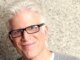 Ted Danson se junta a Elizabeth Banks na comédia da Apple TV de Liz Heldens e Matt Ward
