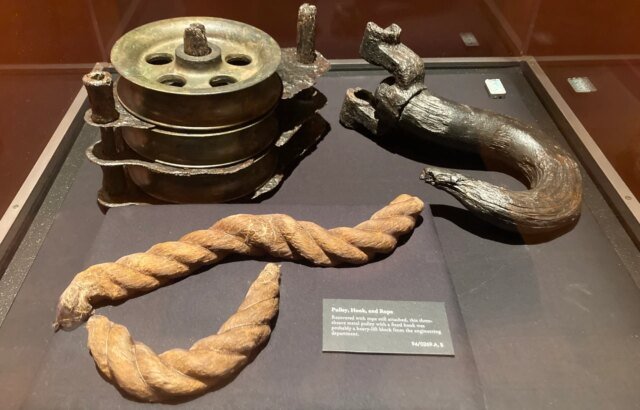 Titanic-Artifact-Pulley-Hook.jpg