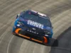 O líder de pontos, Tyler Reddick, na pole para a Coca-Cola 600 depois que a chuva anulou a qualificação