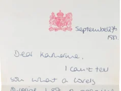 Princesa Diana odiava Londres, revela carta de sua lua de mel