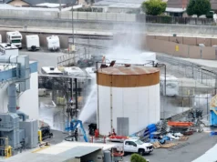 Teme-se explosão tóxica na fábrica de produtos químicos da Califórnia enquanto 40.000 residentes próximos são evacuados