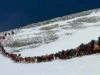 Apresentador surdo da BBC fica preso por horas na ‘zona da morte’ do Everest