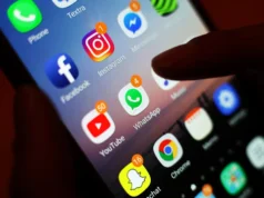 Ofcom alerta que TikTok e YouTube ‘ainda não são seguros o suficiente’ para crianças em novo relatório
