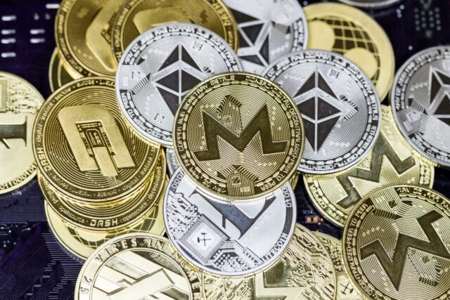 crypto-tokens-memecoins-blockchain-1280x853.jpg