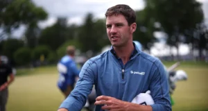 Tee times da terceira rodada do PGA Championship: Alex Smalley e Maverick McNealy lideram em Aronimink entrando no Moving Day