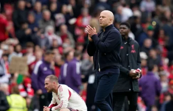 Ex-astro do Liverpool critica atuação de Florian Wirtz contra o Man United