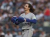 Blue Jays coloca o arremessador titular Dylan Cease na lista de lesionados devido a uma distensão no tendão da coxa; Vlad Guerrero dia a dia após hipertensão no cotovelo
