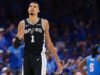 Spurs e Victor Wembanyama estabeleceram recorde histórico nos Playoffs da NBA, apesar da derrota no jogo 3 para o Thunder