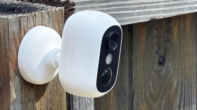 eufy-cam-fence-main-3.jpg