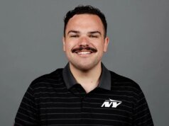 New York Jets promove o olheiro canadense Matt Yustin