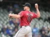 O apanhador de D-Backs, James McCann, empata o recorde da MLB de maior número de jogos lançados por jogador de posição antes de maio
