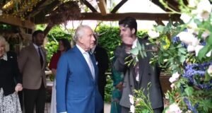 Rei Charles e Rainha Camilla participam do Chelsea Flower Show anual em Londres