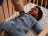 Quer ajuda para fazer seu bebê dormir? Experimente o recurso de ruído branco oculto do seu iPhone