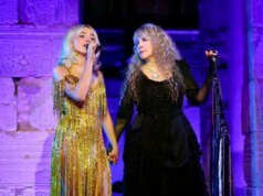 Sabrina Carpenter canta com Stevie Nicks no Met Gala