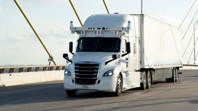 humanless-truck-bot-auto-1.jpeg