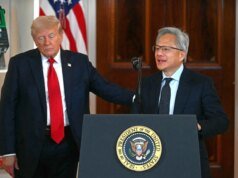 Jensen Huang junta-se à comitiva de magnatas de Trump na China