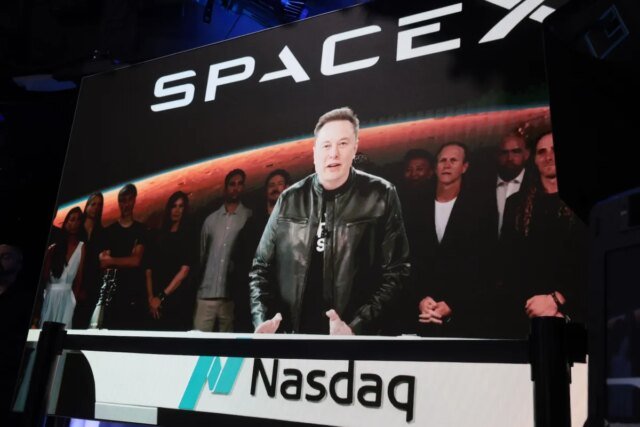 1781631601_elon-nasdaq-spacex-ipo.jpg