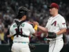 O primeiro home run de Pavin Smith da temporada leva os Diamondbacks sobre os Angels por 4-3