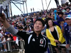 O capitão Wataru Endo diz que o Japão tem grandes expectativas para a Copa do Mundo enquanto os torcedores assistem ao treino de Nashville