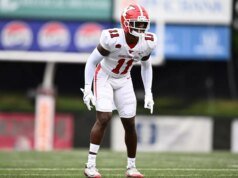 Não consigo esconder esse chupão: Toronto Argonauts assina Youngstown State DB, lança um
